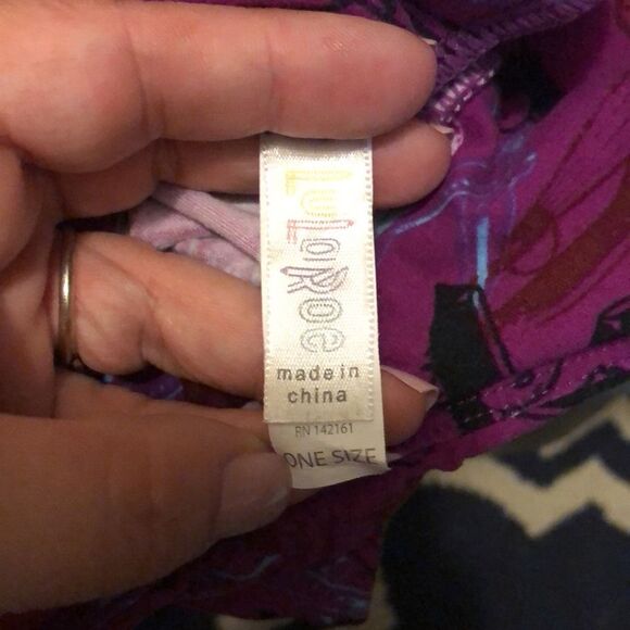 Lularoe leggings one size purple with airplanes - Picture 3 of 4